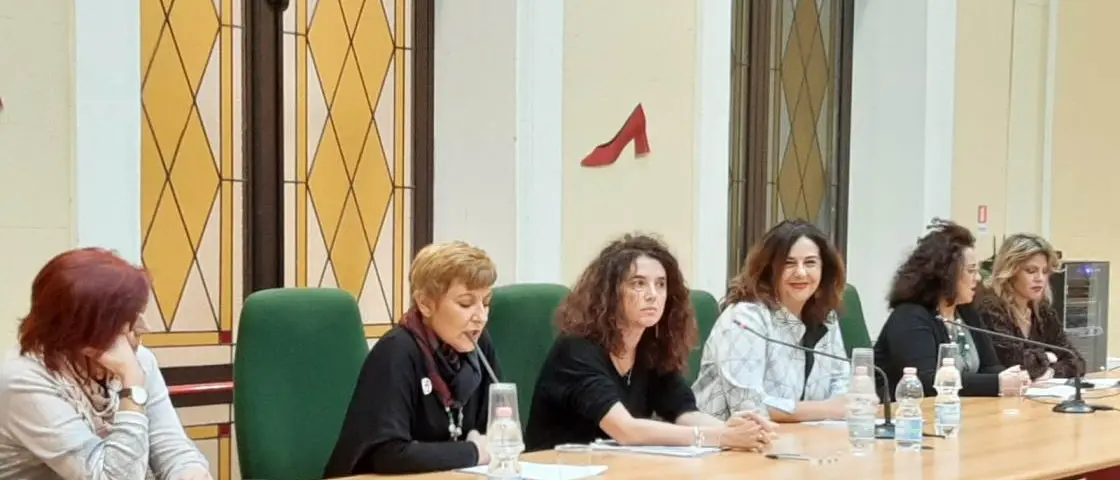 La violenza di genere condannata dalla rete di istituzioni e associazioni
