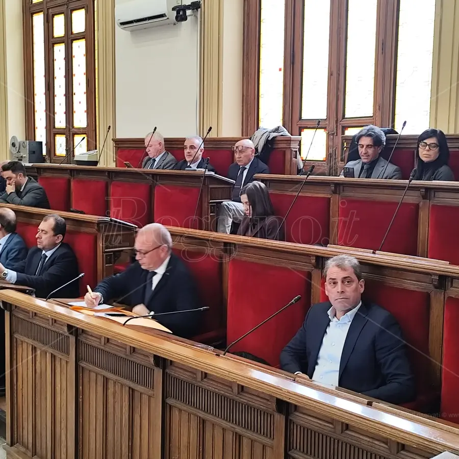 Consiglio comunale Reggio, Marino: «Turnover in giunta è operazione ordinaria». Sera: «Pd compatto, chiesto un confronto»