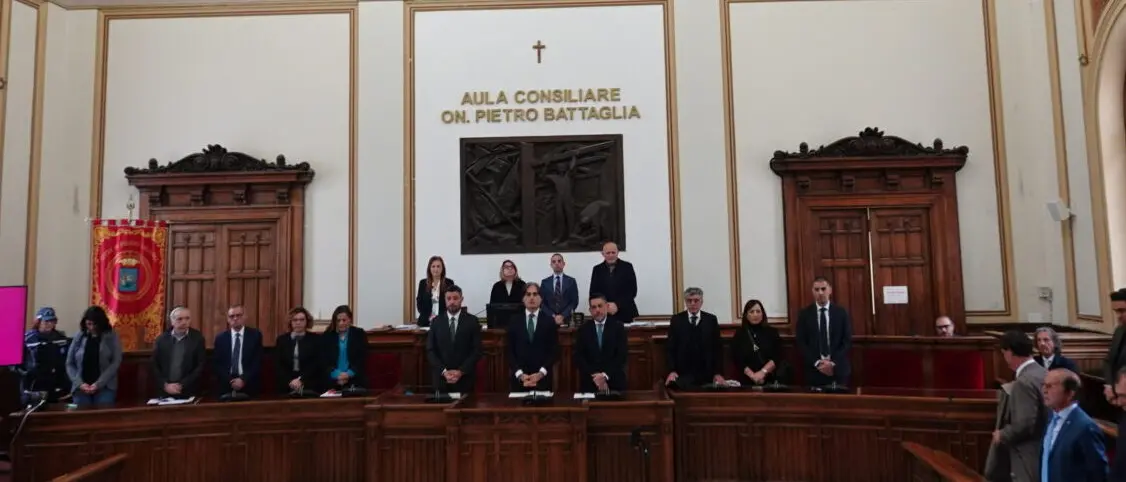 Reggio, il Consiglio Comunale torna nell'aula \"Battaglia\", approvate anche tre mozioni