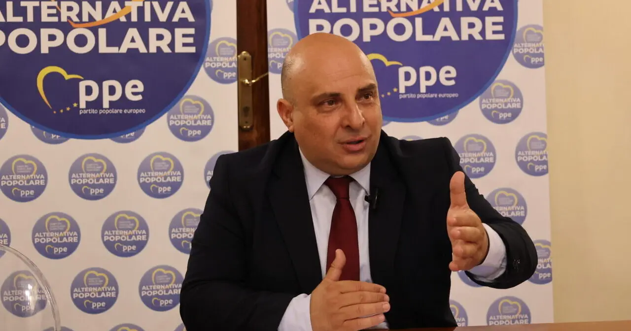 Ripepi (Alternativa Popolare): «Falcomatà porta avanti solo sé stesso, di Reggio non gliene frega nulla»