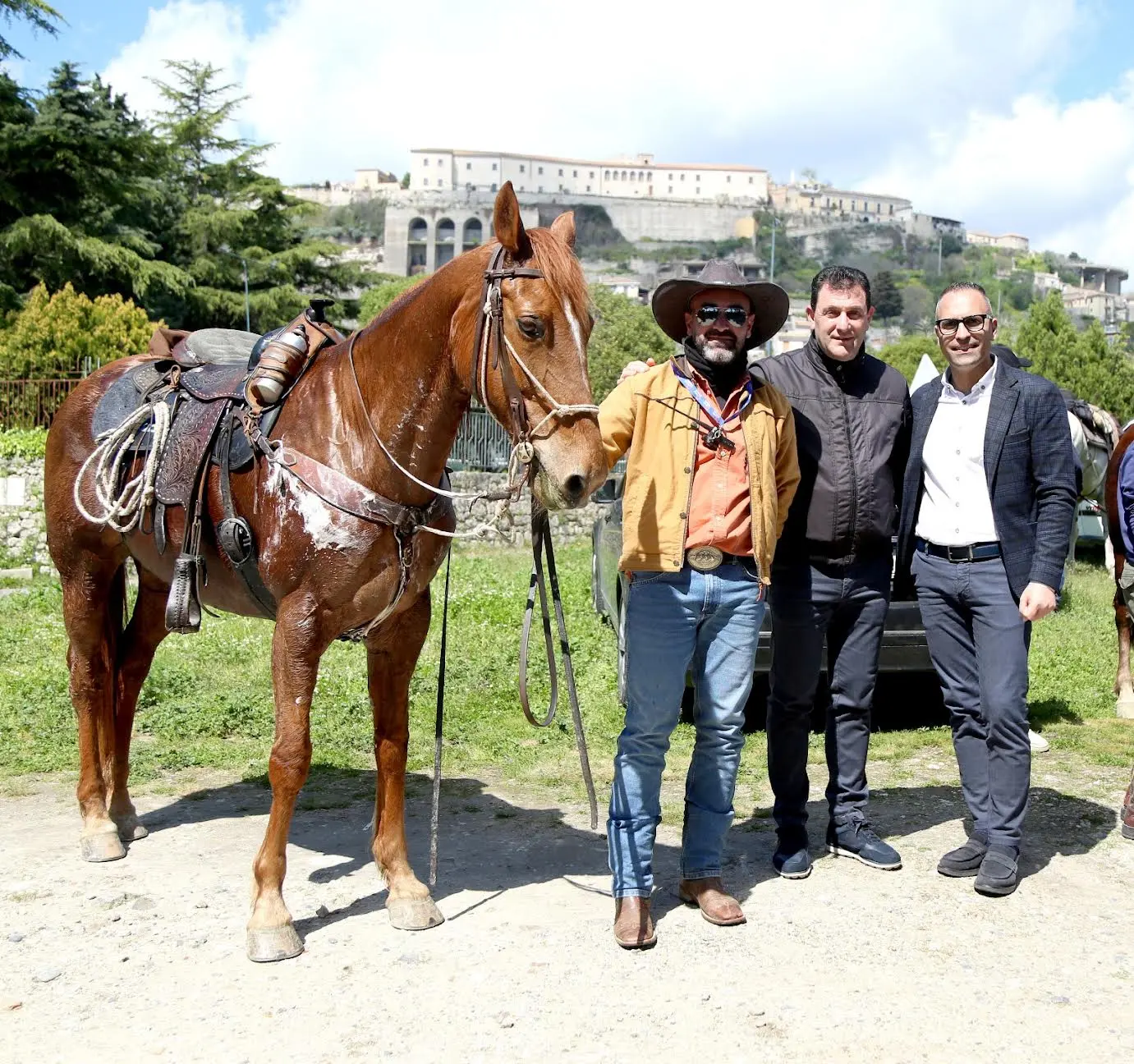 Il raduno equestre tra i sentieri di Locri e Gerace: un ponte tra tradizione, natura e comunità
