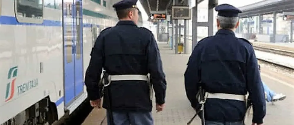 Coronavirus, controlli della polizia nelle stazioni reggine. Vertice in Prefettura
