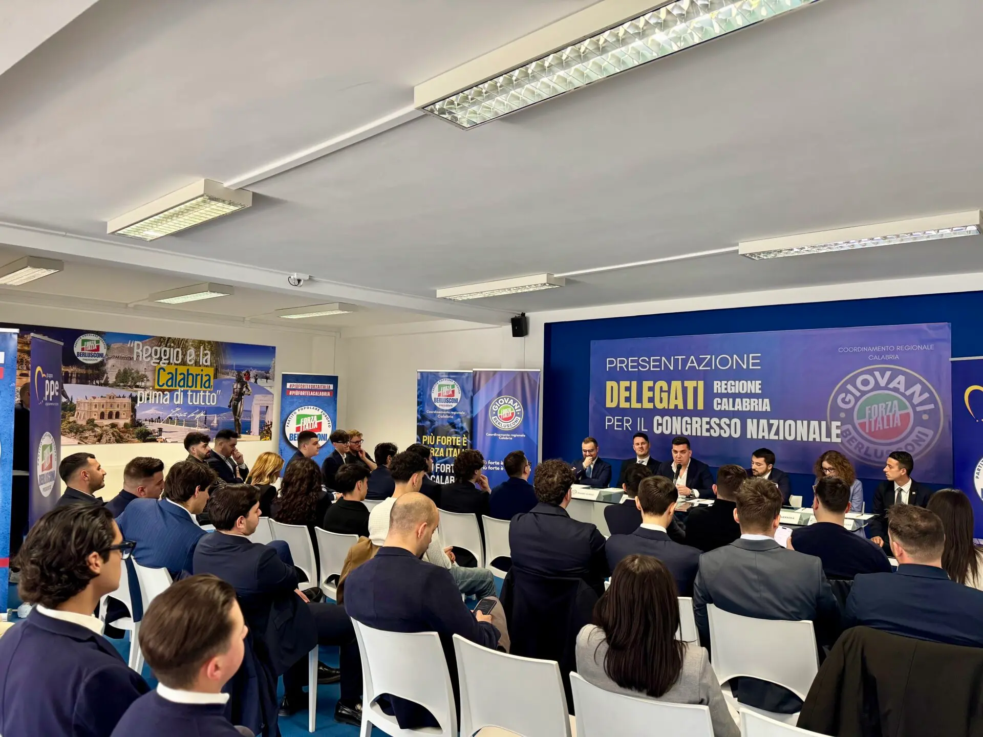 Forza Italia giovani, presentati i delegati calabresi al Congresso nazionale alla presenza di Giusi Princi