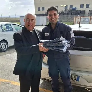Gioia Tauro, l’Agenzia delle Dogane dona capi d’abbigliamento ad associazioni e parrocchie