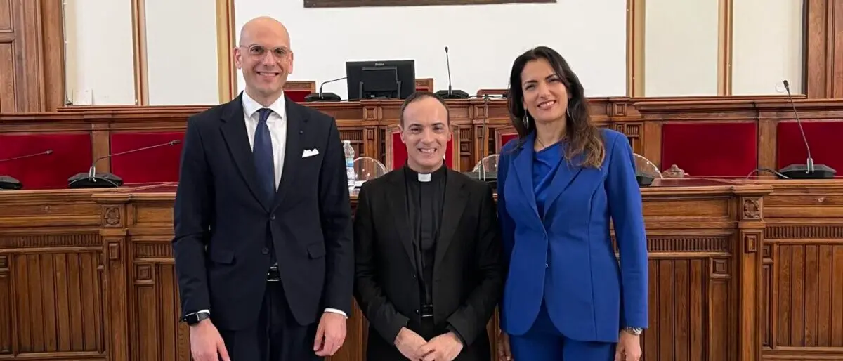 Reggio, a Palazzo San Giorgio presentato il libro di Don Francesco Cristofaro