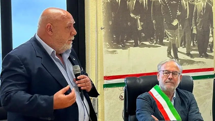 Motta San Giovanni, il sindaco Verduci ringrazia Maurizio Condipodero e augura buon lavoro a Tino Scopelliti