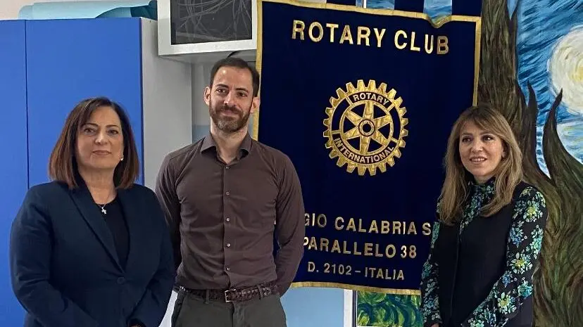 Cannavò, scuola plastic free grazie al Rotary Sud Parallelo 38: installato un depuratore per l’acqua potabile