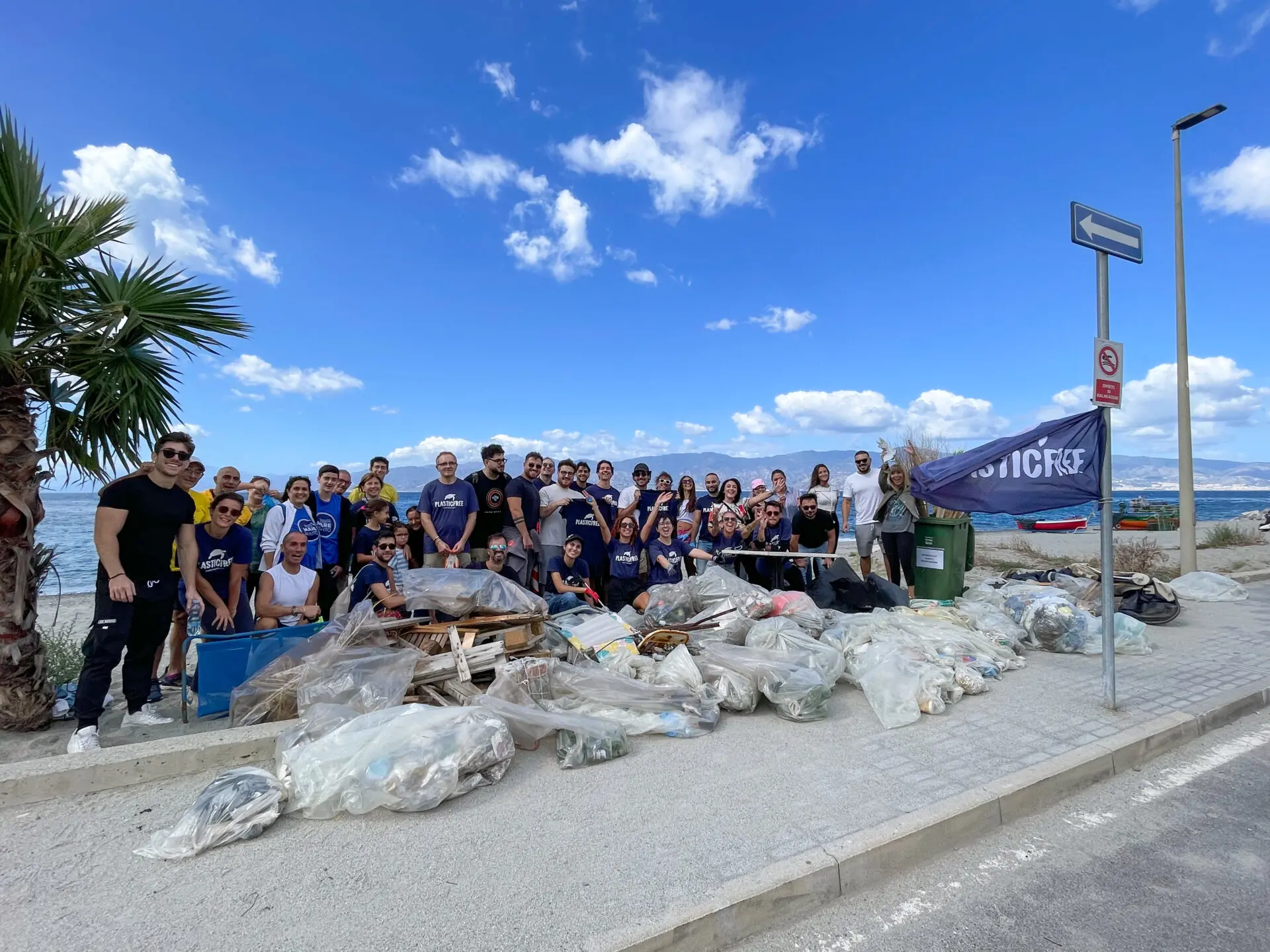 Giornata della Terra: Plastic Free lancia la sua data internazionale e Reggio risponde “presente” alla Foce del Calopinace