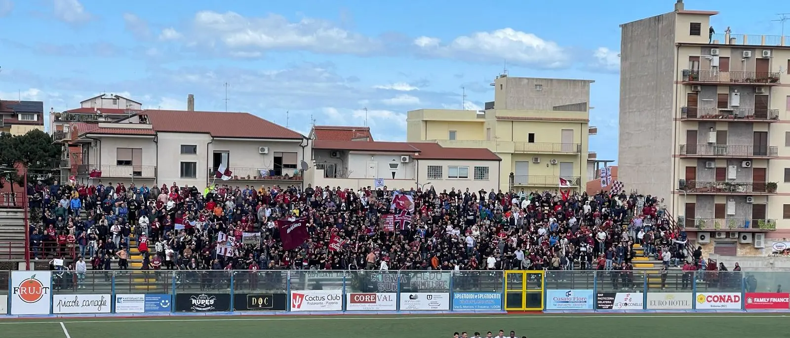 Locri-Reggina, Polifroni spegne le polemiche: «prendiamo le distanze ma ingiusto additare un'intera comunità»