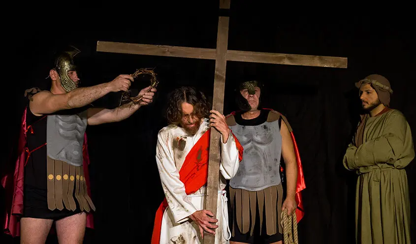 Reggio, la Via Crucis alla Chiesa di San Luca Evangelista: Pasqua tra arte e fede