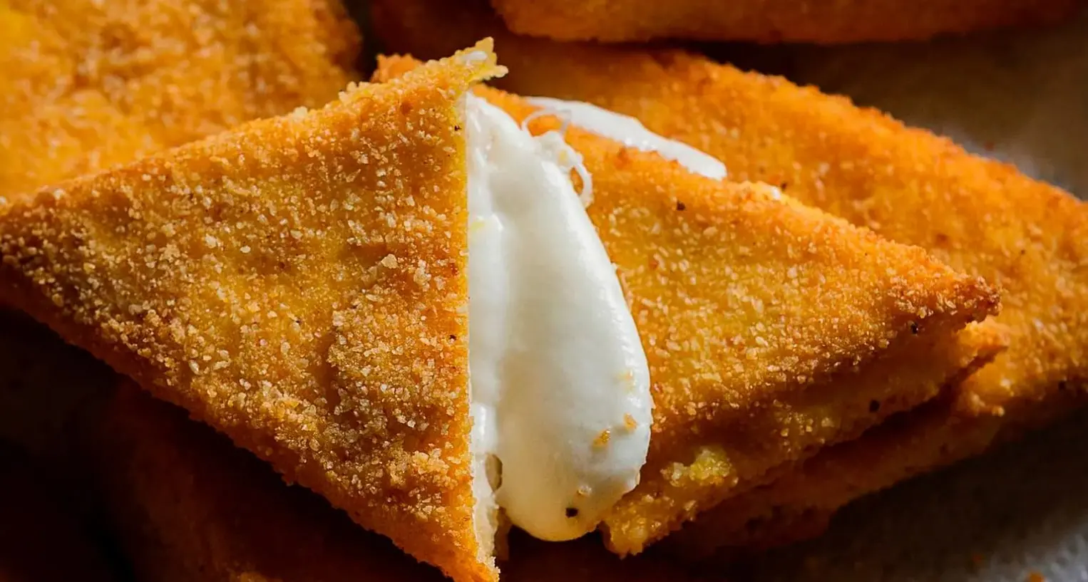 LA RICETTA DEL GIORNO | Mozzarella in carrozza, perfetta come antipasto o come stuzzichino