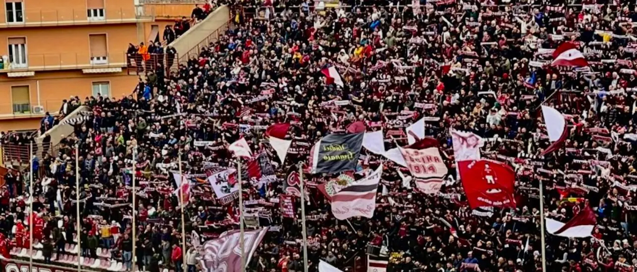 CALORE & COLORE | Il Messina vince e la Reggina affonda, tra rabbia e silenzio