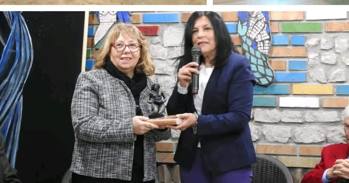 Locri, la poesia di Luisa Totino conquista Messina e Roccella