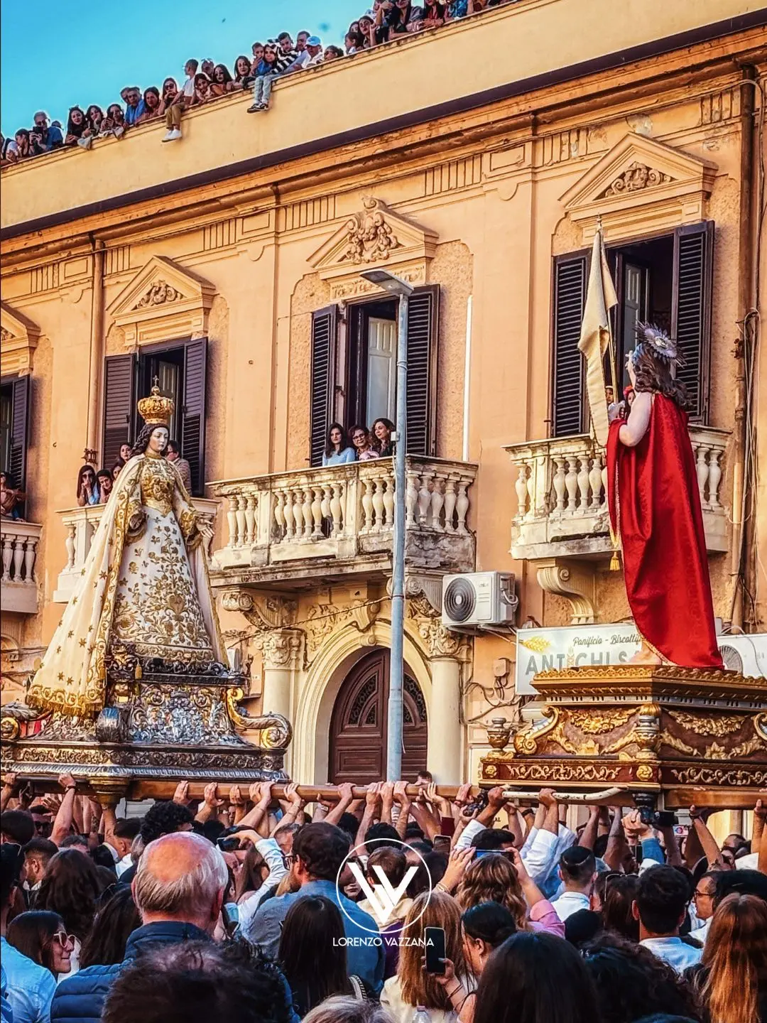 LA FOTO DEL GIORNO | L'istante che salva