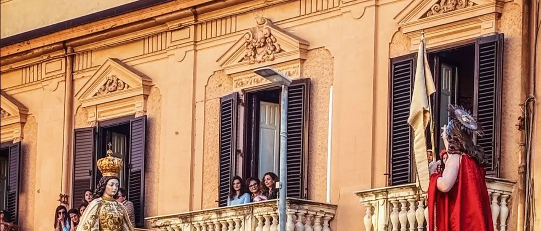 LA FOTO DEL GIORNO | L'istante che salva