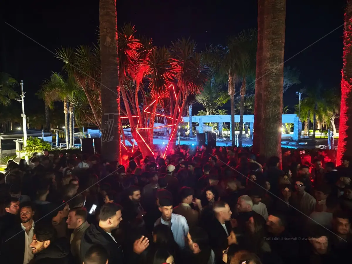 Pasqua in musica con la Socio crew: Melanina accende il tramonto sulle note dei Tsos - FOTO