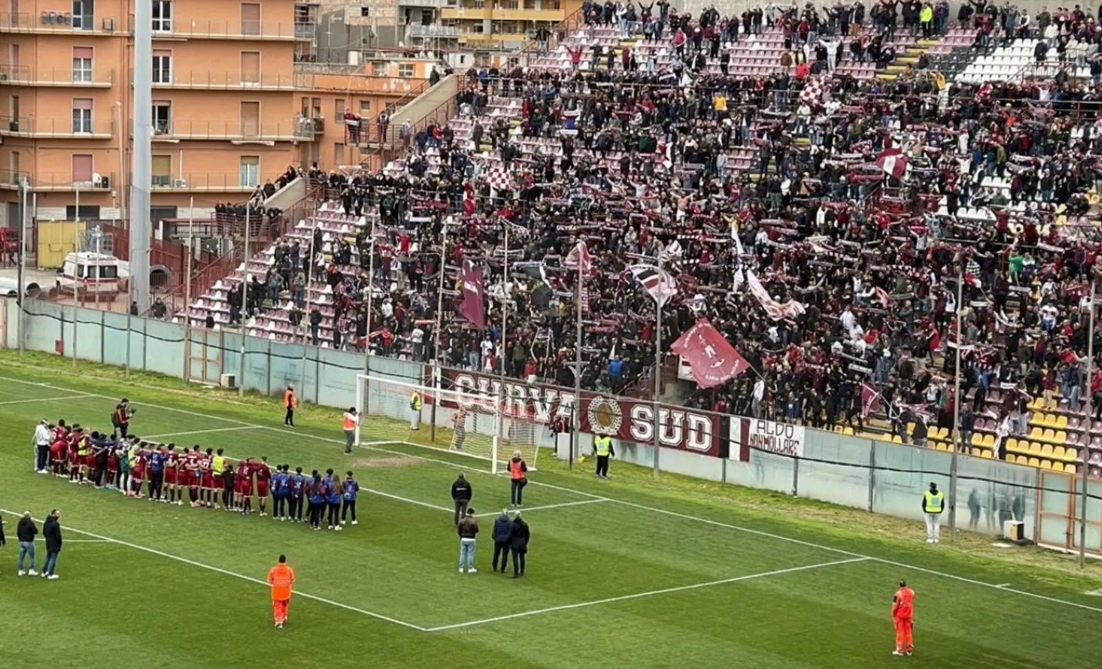 Reggina, quindici giorni per un sogno chiamato serie C