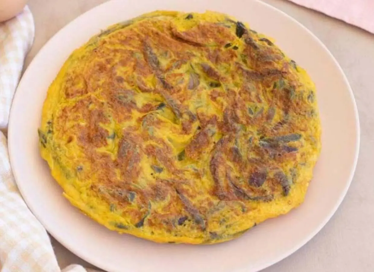 LA RICETTA DEL GIORNO | Frittata di cipolle, un secondo piatto classico, facile e veloce