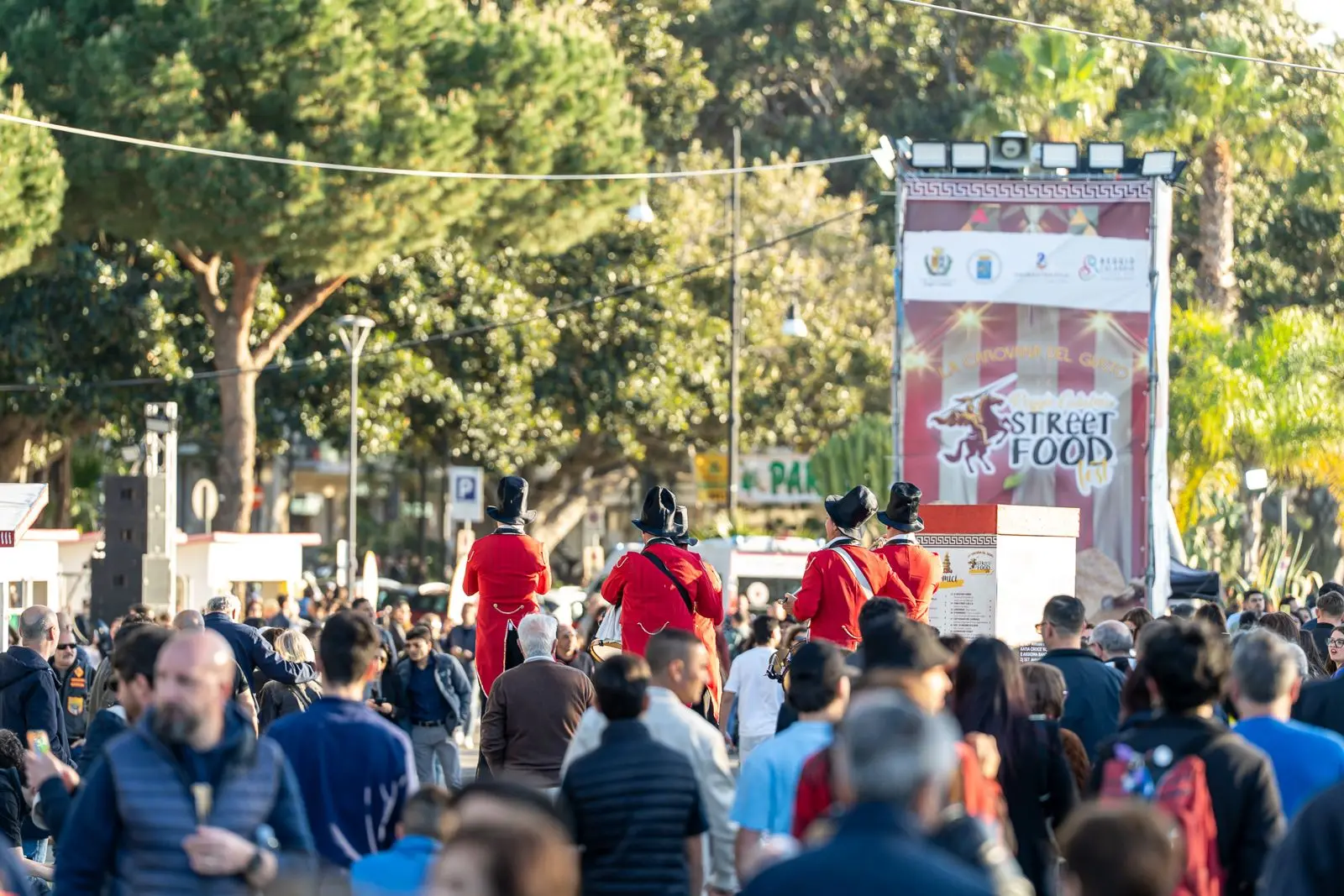 Reggio Calabria Street Food Fest verso il gran finale: una festa del gusto che conquista il Lungomare Falcomatà