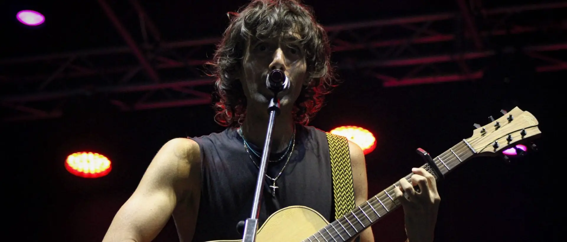 \"Mon Ami\" il nuovo brano del reggino S.I.M.O spopola sulle piattaforme