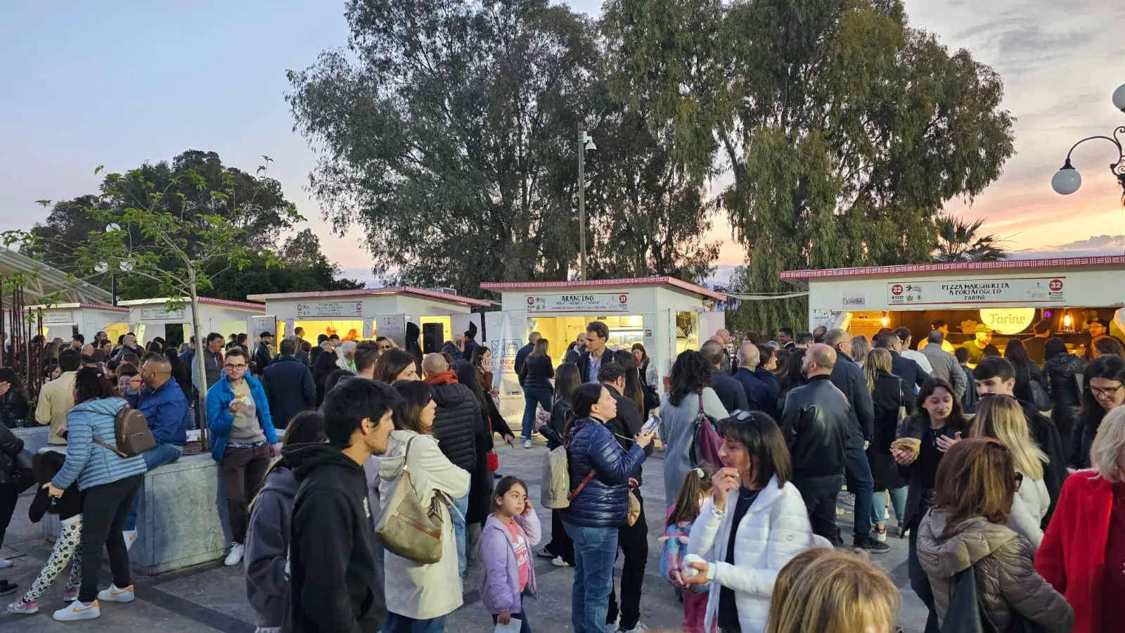 Reggio, il Gruppo RED su Street Food Fest: «Città attrattiva e turistica, ma massima attenzione su decoro e pulizia urbana»