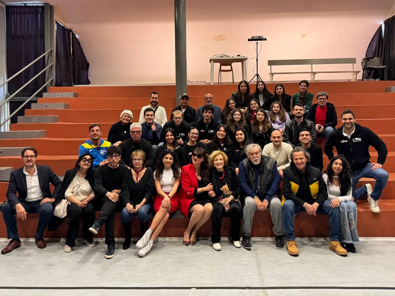 La Scuola di Recitazione della Calabria a fianco della produzione del film “Due famiglie, un funerale”