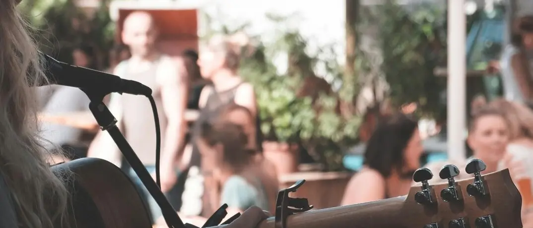 NON C’È NENTI | Tra musica, teatro e il ritorno del derby: Reggio dà il via al primo weekend d’autunno