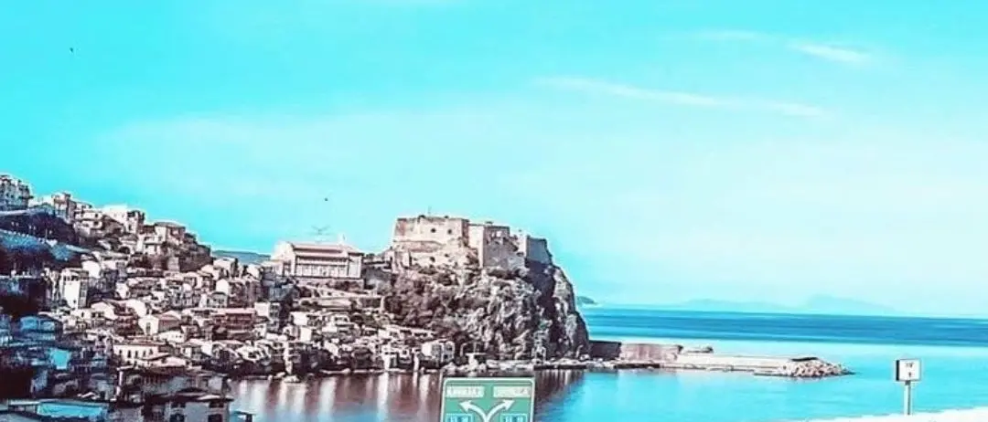 LA FOTO DEL GIORNO | La linea curva