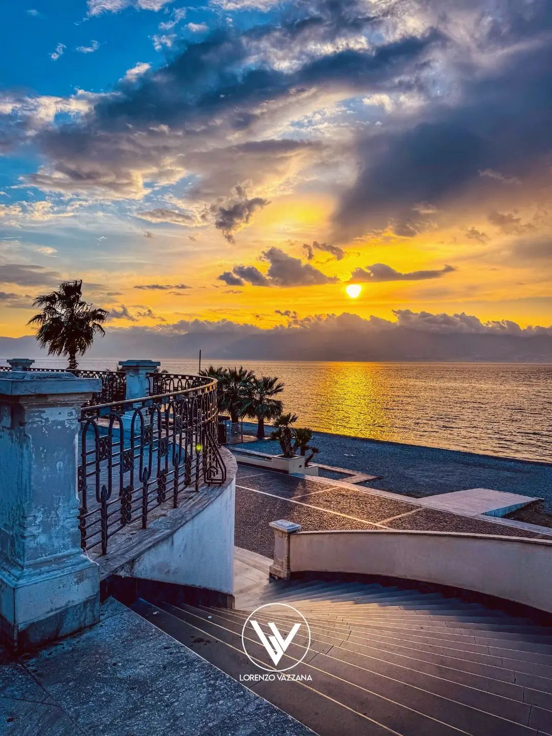 LA FOTO DEL GIORNO | Il sole brilla sempre, anche dopo il tramonto