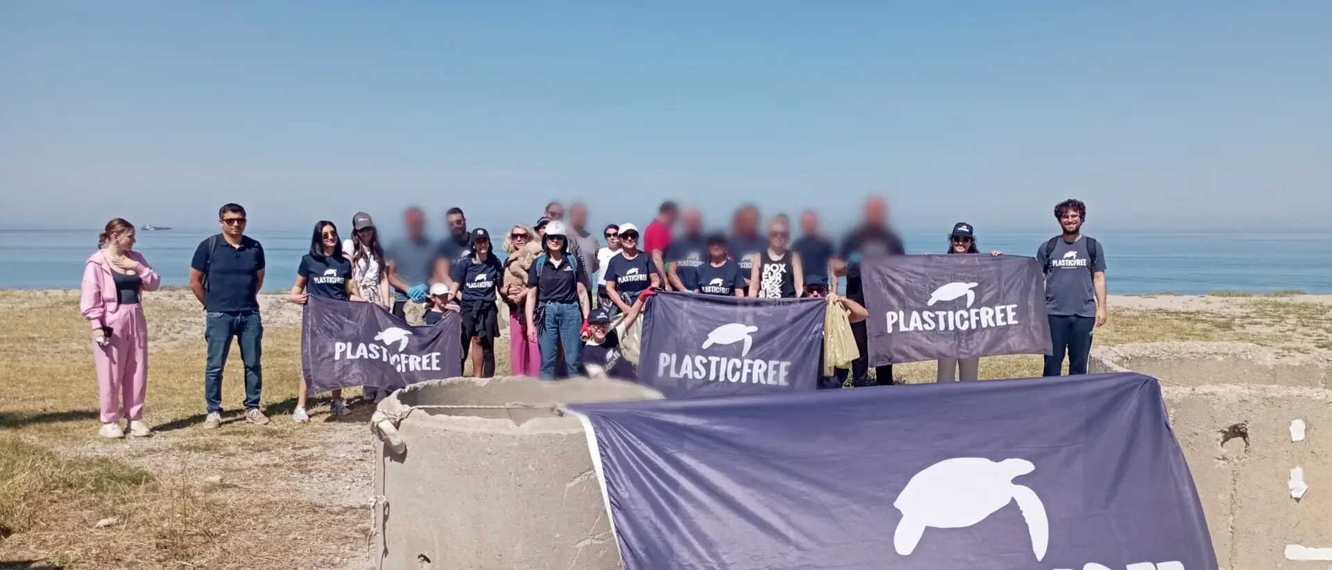 Plastic Free a Palmi, con i detenuti a pulire la Tonnara: «Insieme per un mondo migliore»