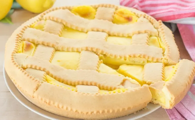 LA RICETTA DEL GIORNO | La crostata al limone: un raggio di sole in tavola