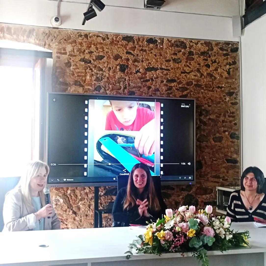 «Gioia Tauro non l'ha mai dimenticato», mamma Barbara ha presentato il libro in memoria di suo figlio Karol
