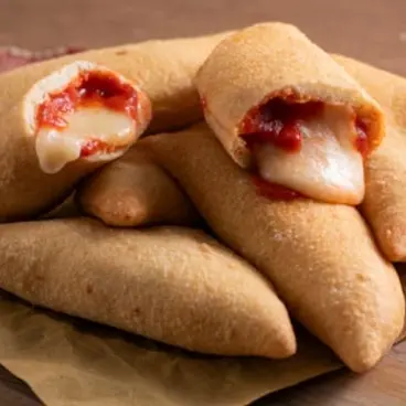 LA RICETTA DEL GIORNO | Panzerotti fritti, un piatto semplice per mille occasioni