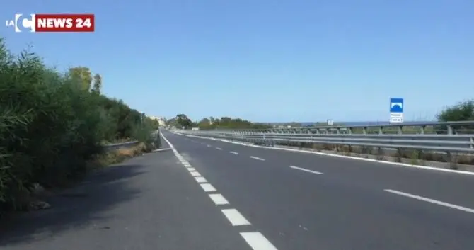 LocRinasce sul tratto Locri-Ardore della SS 106: «Scelte politiche che creano disuguaglianze»