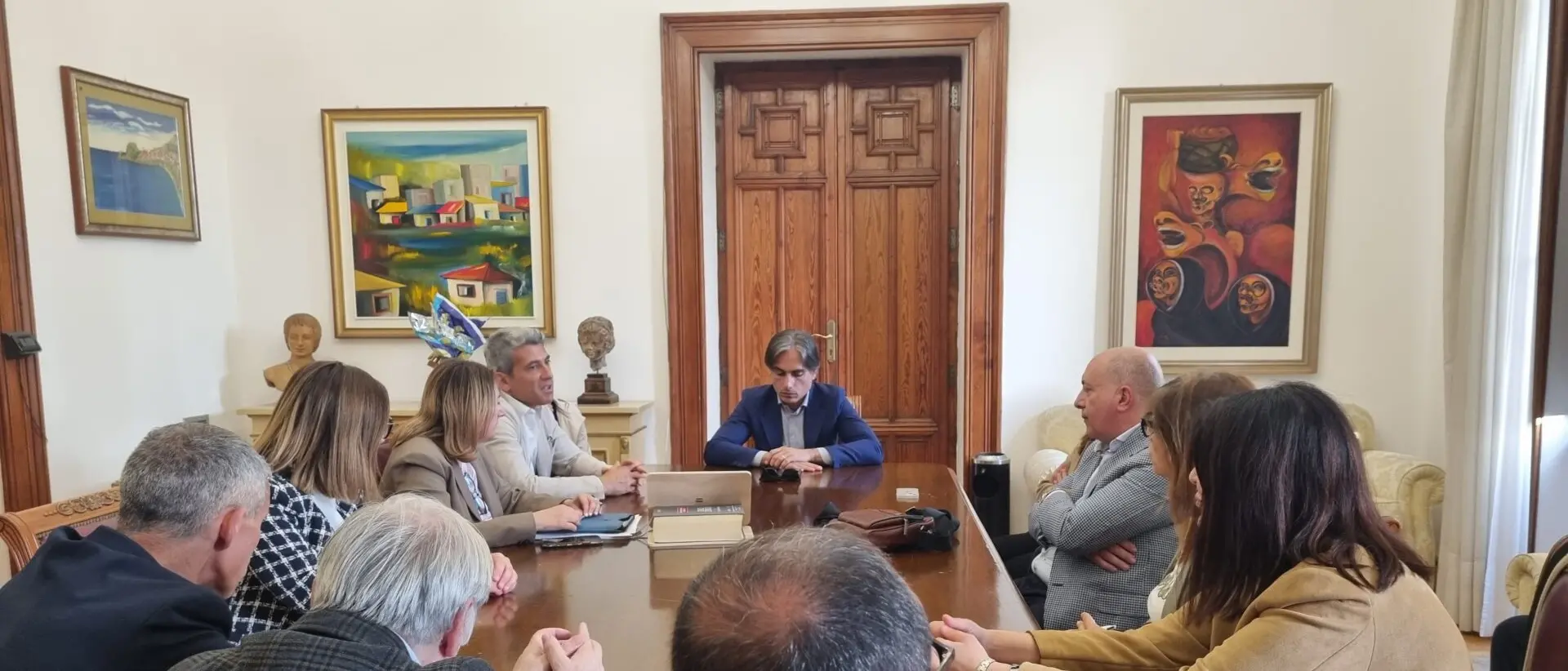 Reggio, prima riunione operativa a Palazzo San Giorgio per il nuovo direttore generale Giordano