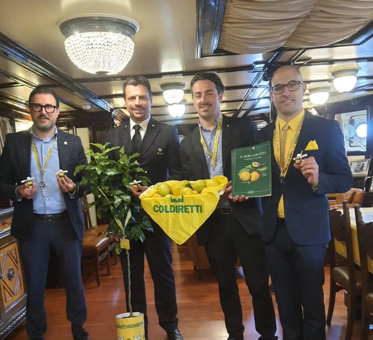 Amerigo Vespucci a Reggio, Coldiretti dona una pianta di bergamotto