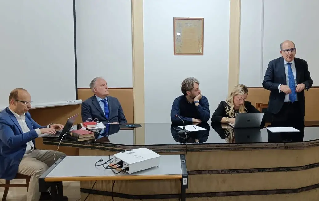 Scontro aperto sul DL Sicurezza, la Camera Penale di Reggio Calabria a confronto: «Utilizzo scriteriato del decreto legge»