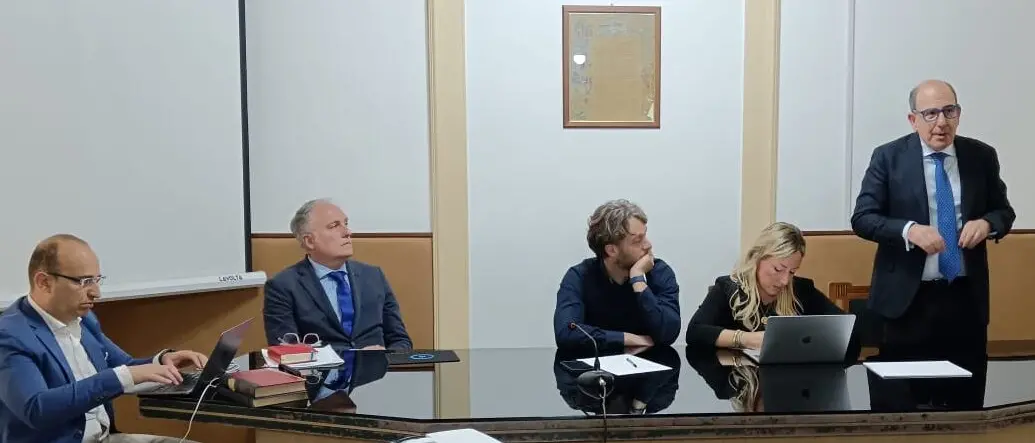 Scontro aperto sul DL Sicurezza, la Camera Penale di Reggio Calabria a confronto: «Utilizzo scriteriato del decreto legge»