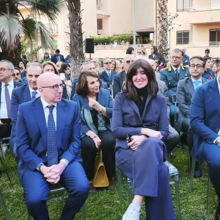 Reggio Calabria celebra l'Europa: simboli, memoria e giovani protagonisti - FOTO