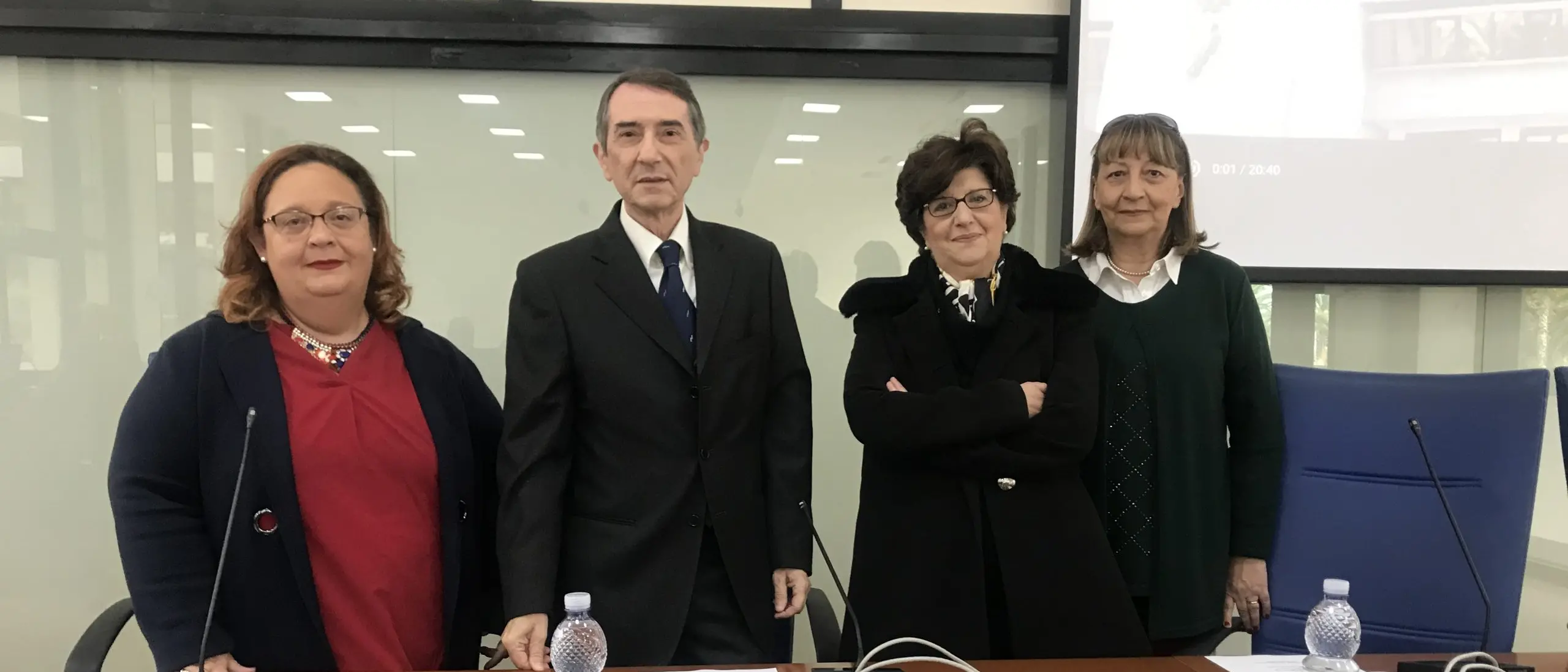 I giovani e i rischi della rete, tra cyberbullismo e fake-news