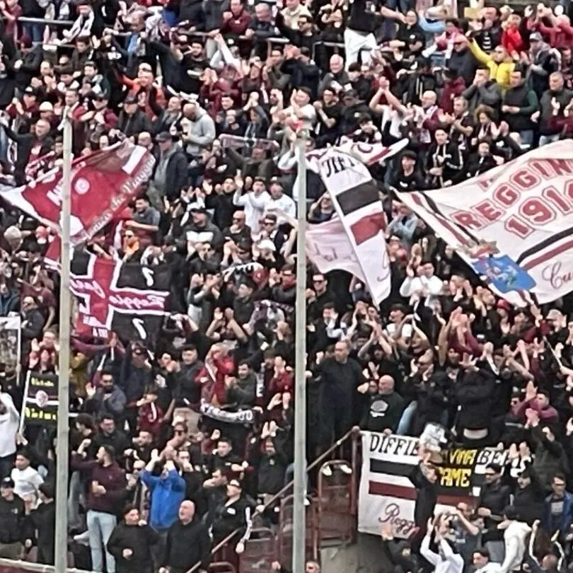 Conto alla rovescia per Reggina–Vibonese: uno sguardo alla risposta della città