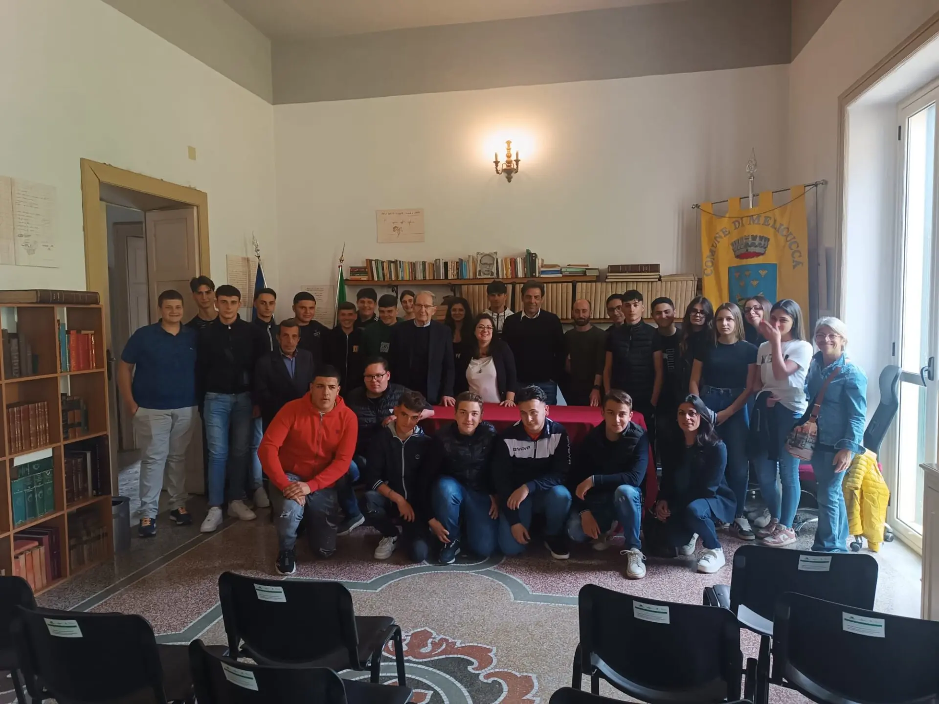 Gli studenti dell’“Einaudi-Alvaro” di Palmi in visita ai luoghi di Lorenzo Calogero