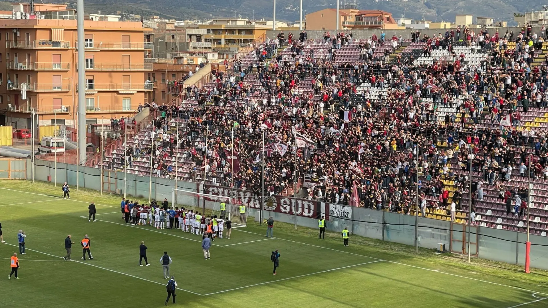 La Reggina impone la sua legge al Granillo: Barillà e De Felice firmano la finale playoff