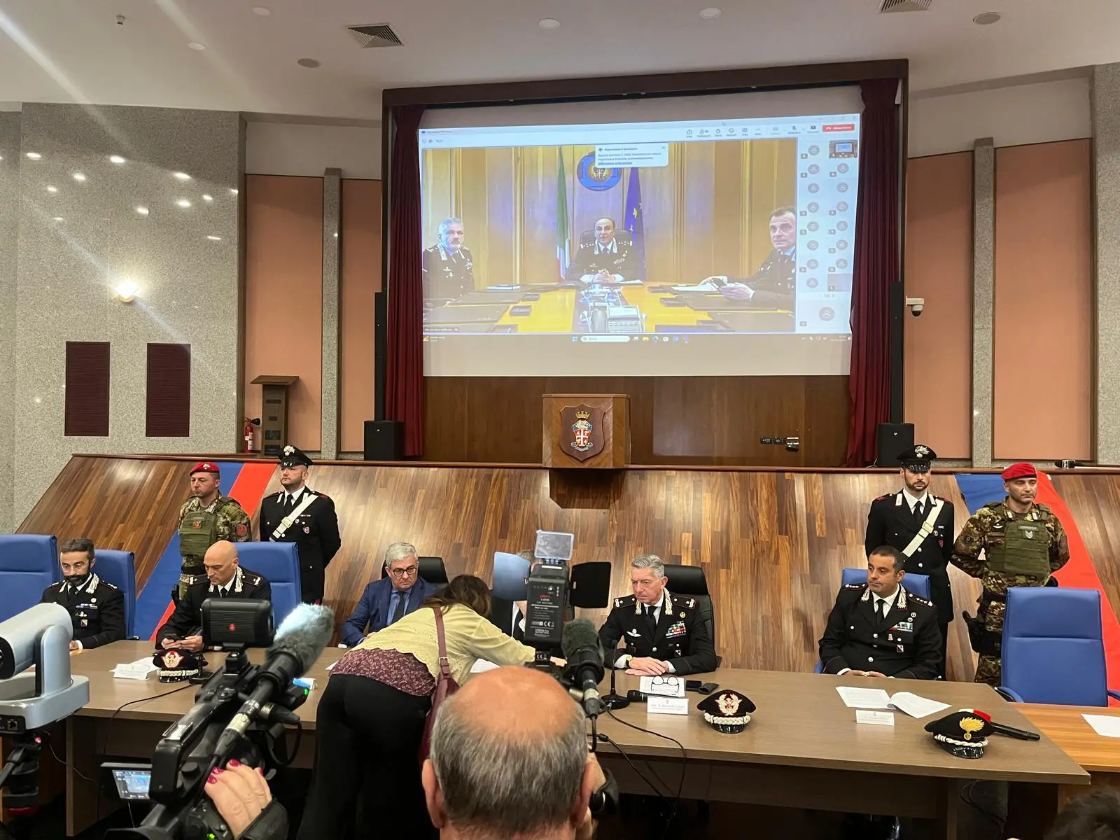 'Ndrangheta a Reggio, smantellata la rete del narcotraffico frutto di alleanza tra cosche: 200 indagati - VIDEO