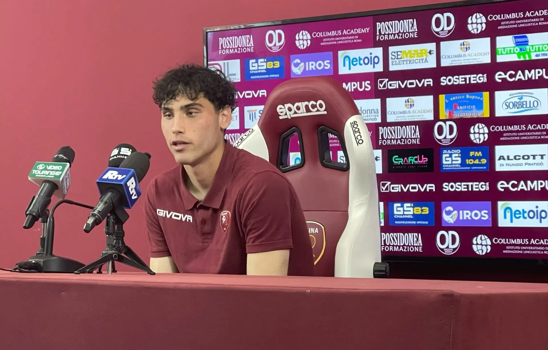 Reggina, Lagonigro nel post vittoria playoff: «Questa vittoria è la mia gioia più grande. Difendere la mia città è un orgoglio immenso»