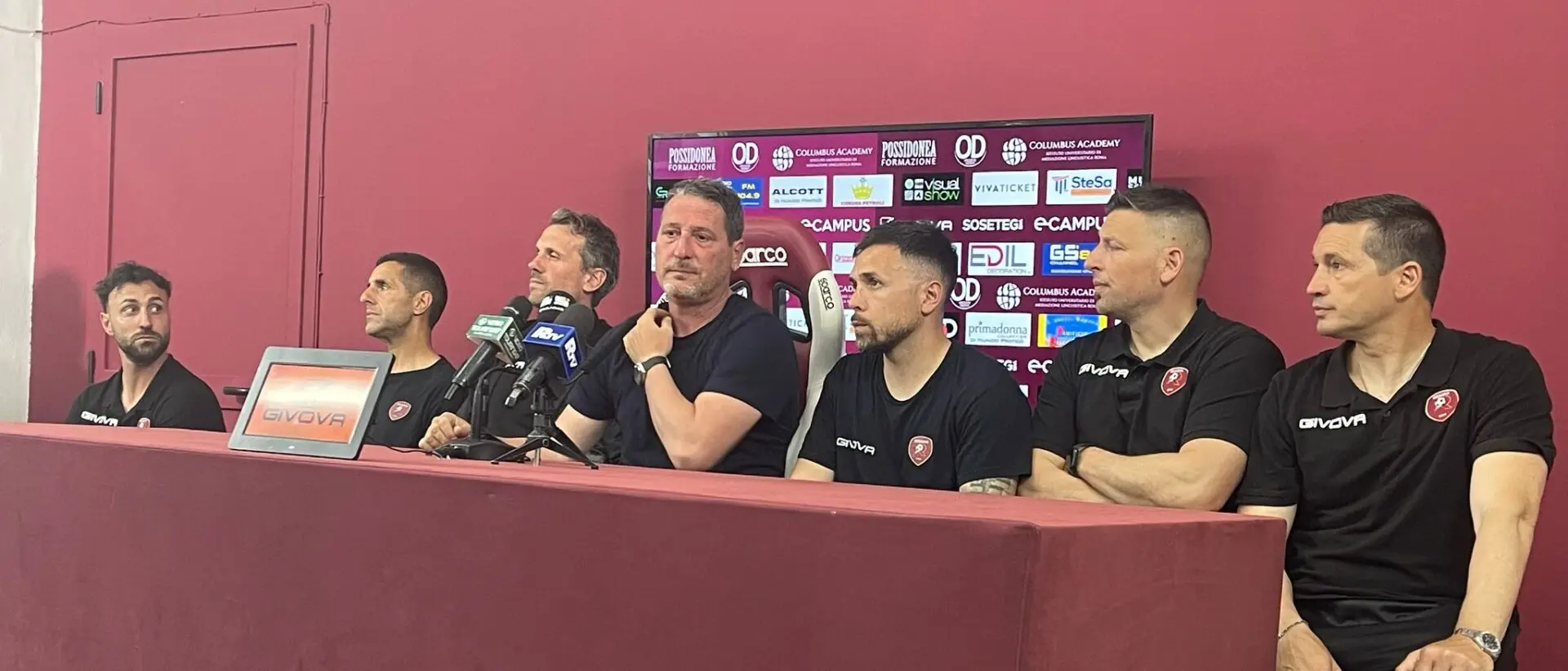 Trocini nel post gara con la Scafatese: «Questa Reggina è un capolavoro collettivo. Il mio staff è stato fondamentale»