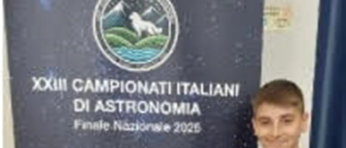Reggio, lo studente dell'istituto Falcomatà-Archi Simone Rosato alla finale dei Campionati Italiani di Astronomia