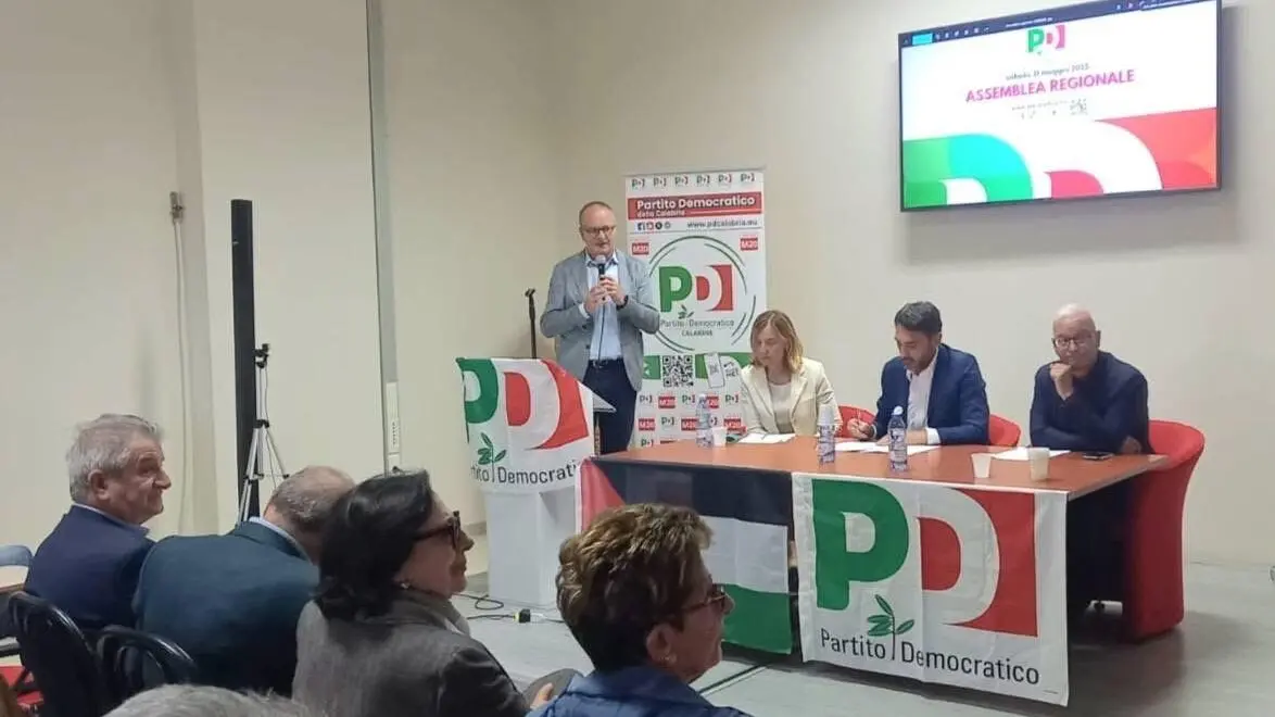 Pd, il capogruppo Bevacqua: «Partito torni a essere punto di riferimento per la Calabria»