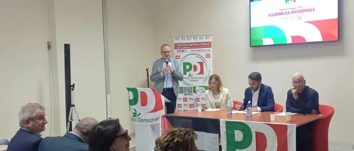 Pd, il capogruppo Bevacqua: «Partito torni a essere punto di riferimento per la Calabria»