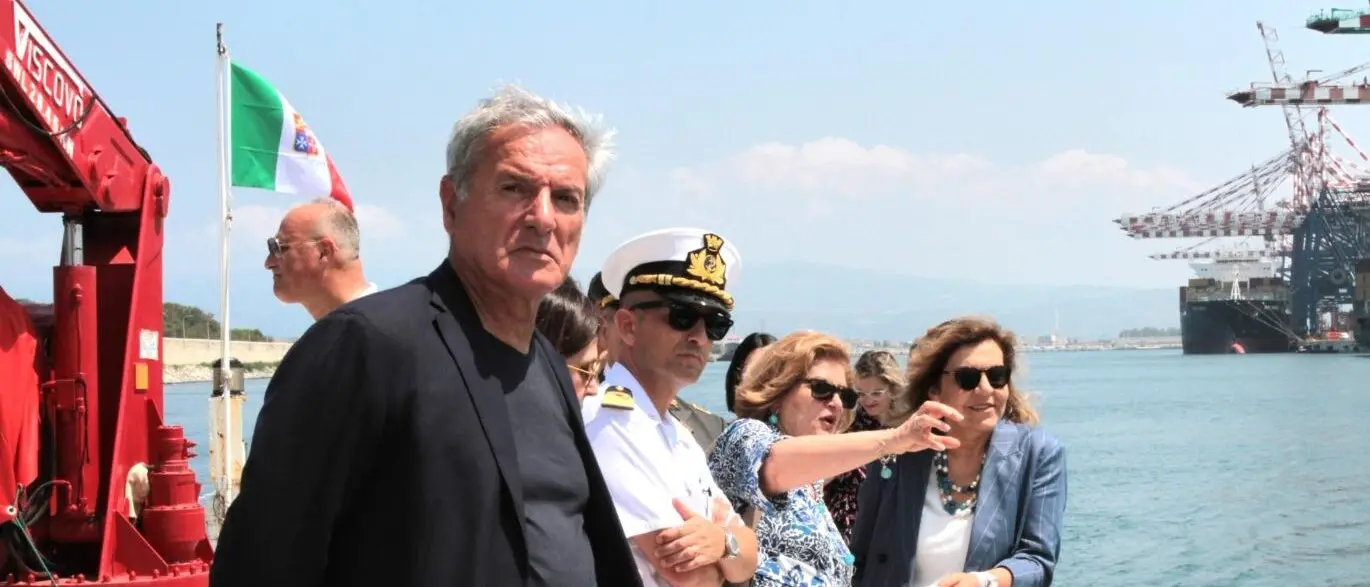 Porto di Gioia Tauro, in visita la delegazione vibonese: «Infrastruttura strategica per il Mediterraneo»